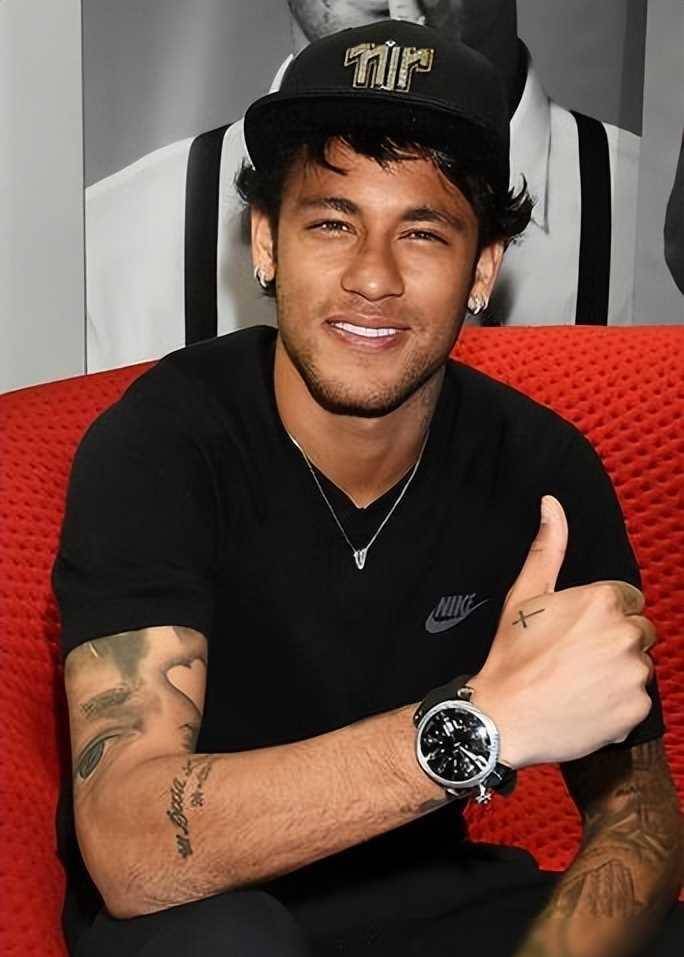 德罗巴焦点对战，内马尔与80激战G2分钟，比赛规则变更胜负难料！